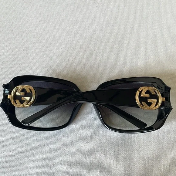 ❌SOLD ❌Authentic Sunglasses Gucci. - Picture 6 of 15